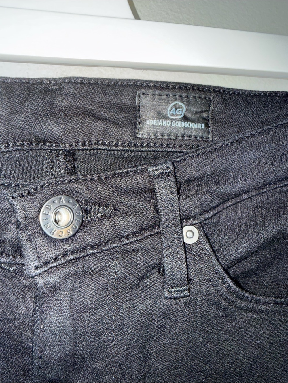 Adriano Goldschmied AG Mid-Rise Stevie Slim Straight Black Jeans-Size 24R - Picture 5 of 8